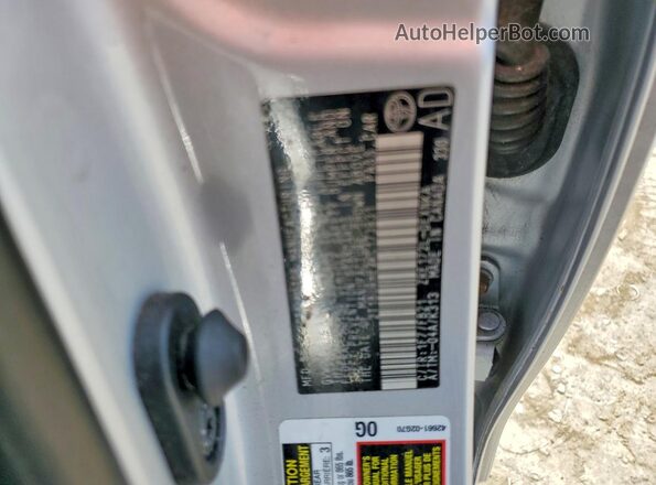 2T1BURHE3KC173831 2019 TOYOTA COROLLA Silver Engine compartment view