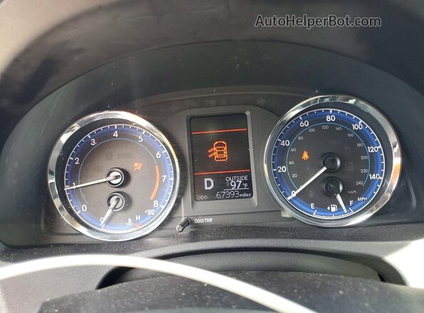 2T1BURHE3KC173831 2019 TOYOTA COROLLA Silver Instrument cluster view