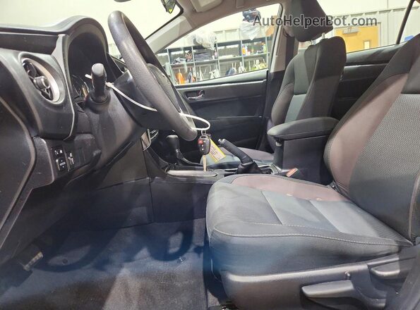 2T1BURHE3KC183467 2019 TOYOTA COROLLA Tan Widok wnętrza z przodu