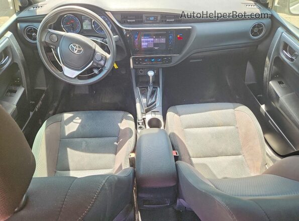 2T1BURHE3KC235664 2019 TOYOTA COROLLA Белый Вид панели приборов