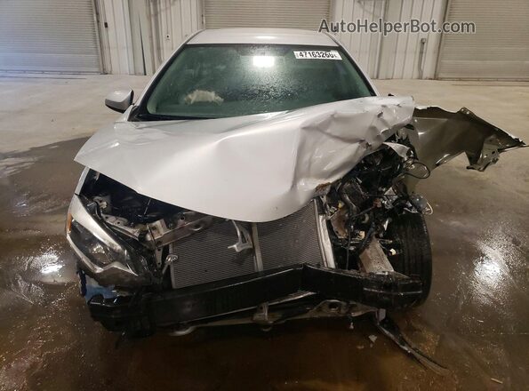 2T1BURHE4GC703537 2016 TOYOTA COROLLA Silver Front view