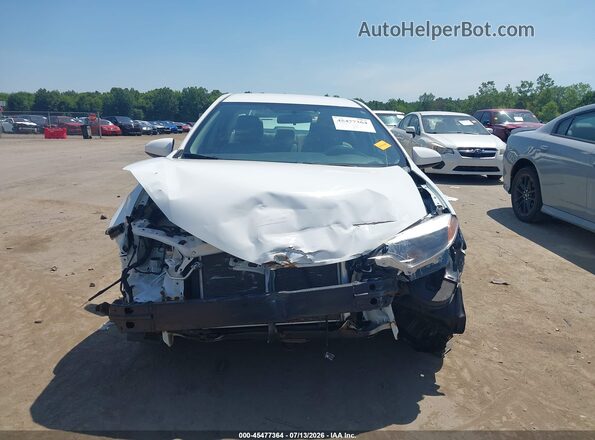 2T1BURHE4GC727692 2016 TOYOTA COROLLA Белый Вид задней части салона