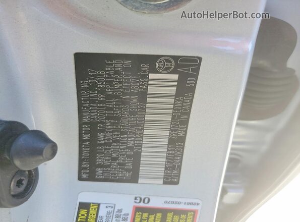 2T1BURHE4JC000737 2018 TOYOTA COROLLA Silver Widok komory silnika