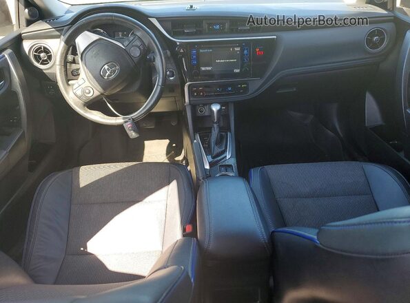 2T1BURHE4JC008028 2018 TOYOTA COROLLA Silver Առջևի վահանակի տեսք