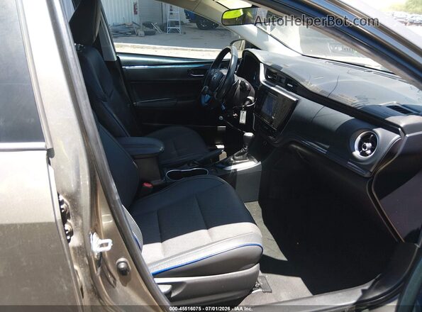 2T1BURHE4JC018431 2018 TOYOTA COROLLA Gray Вид салону спереду