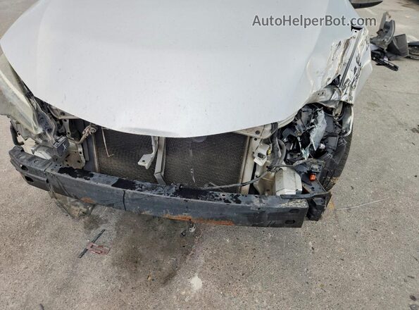 2T1BURHE4JC029042 2018 TOYOTA COROLLA Silver Սալոնի հետևի տեսք