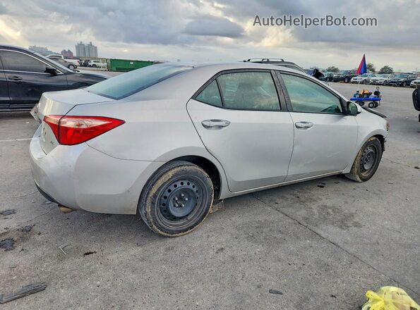 2T1BURHE4JC029042 2018 TOYOTA COROLLA Silver Հետևի աջ