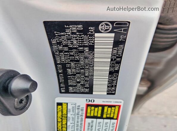 2T1BURHE4JC029042 2018 TOYOTA COROLLA Silver VIN կոդի պիտակի տեսք