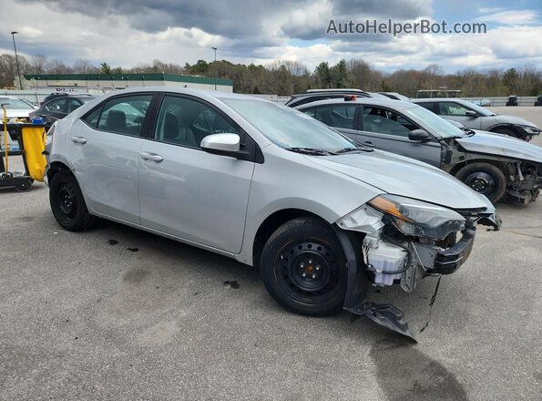 2T1BURHE4JC071047 2018 TOYOTA COROLLA Серебряный 