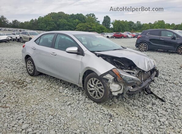 2T1BURHE4JC115192 2018 TOYOTA COROLLA Silver Przód prawy