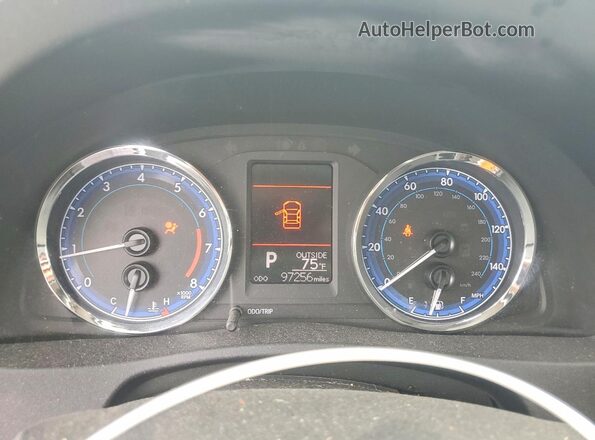 2T1BURHE4JC115192 2018 TOYOTA COROLLA Silver Widok zestawu wskaźników