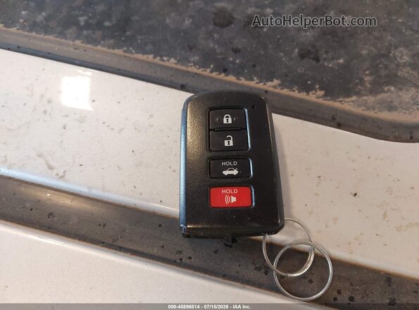 2T1BURHE4JC123308 2018 TOYOTA COROLLA Silver Dashboard view