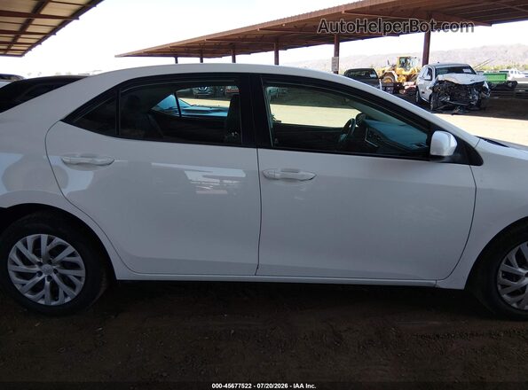 2T1BURHE4JC976162 2018 TOYOTA COROLLA White Rear interior view