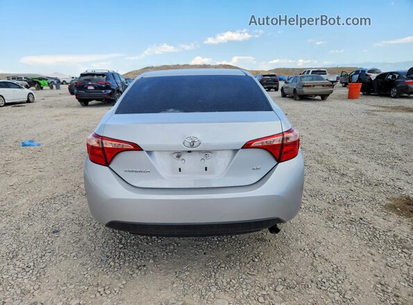 2T1BURHE5HC760525 2017 TOYOTA COROLLA Silver Widok z tyłu