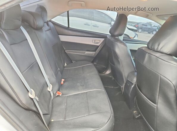 2T1BURHE5HC760525 2017 TOYOTA COROLLA Silver Widok tylnych siedzeń