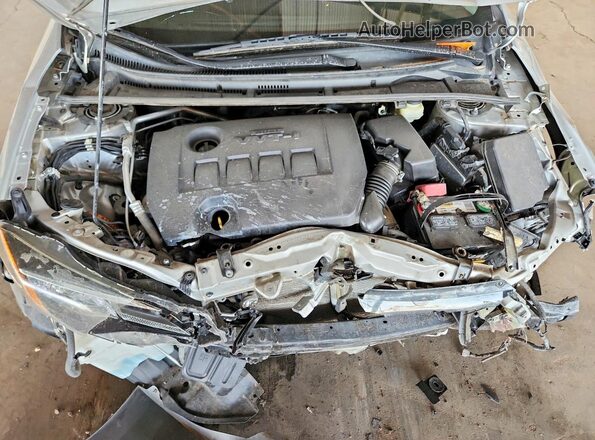 2T1BURHE5HC806113 2017 TOYOTA COROLLA Silver Vista interior trasera