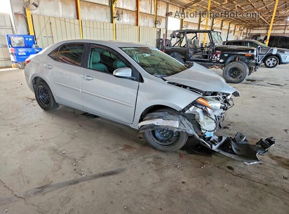 2T1BURHE5HC806113 2017 TOYOTA COROLLA Silver Delantero derecho
