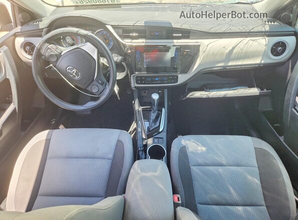 2T1BURHE5HC818102 2017 TOYOTA COROLLA Silver Vista del salpicadero