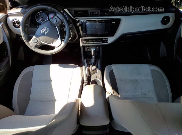 2T1BURHE5HC949353 2017 TOYOTA COROLLA Red Vista del salpicadero
