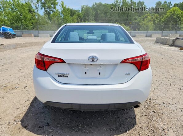 2T1BURHE5HC959266 2017 TOYOTA COROLLA Белый Вид сзади