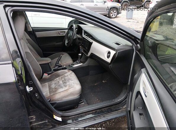 2T1BURHE5JC025517 2018 TOYOTA COROLLA Black Widok wnętrza z przodu