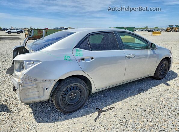 2T1BURHE5JC036727 2018 TOYOTA COROLLA Серебряный Задняя правая четверть