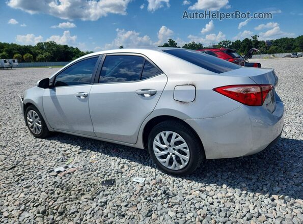 2T1BURHE5JC056377 2018 TOYOTA COROLLA Серебряный Задняя левая четверть