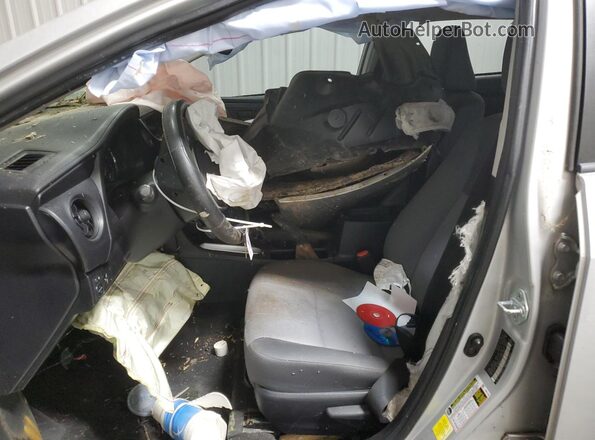 2T1BURHE5JC058467 2018 TOYOTA COROLLA Серебряный 