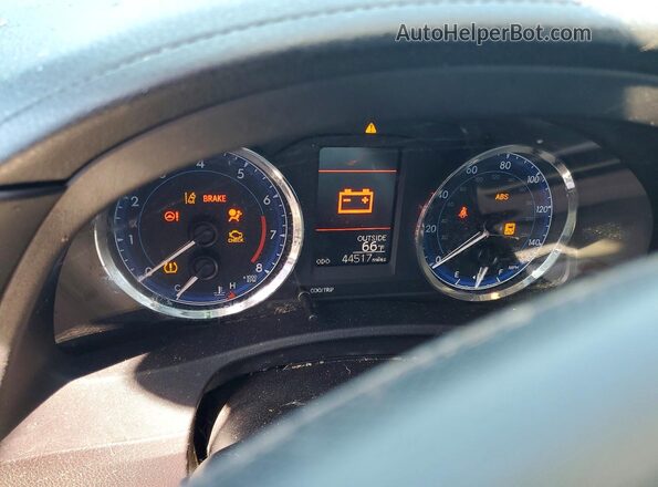 2T1BURHE5JC058467 2018 TOYOTA COROLLA Серебряный Вид щитка приборов