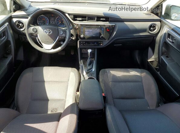 2T1BURHE5JC102161 2018 TOYOTA COROLLA Silver Dashboard view