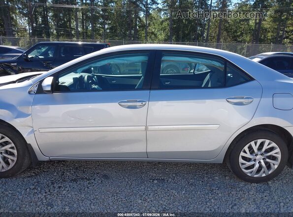 2T1BURHE5JC109143 2018 TOYOTA COROLLA Silver Vista interior de 360 grados