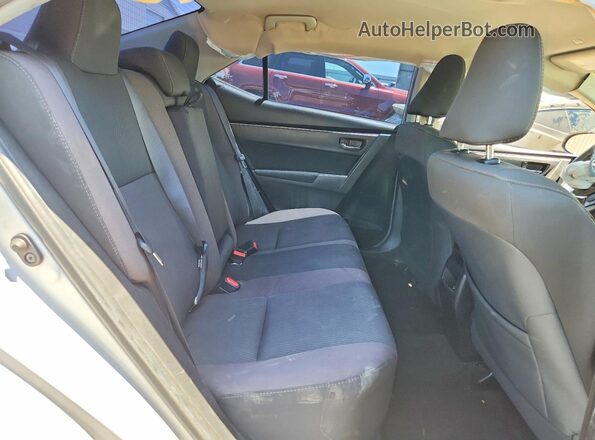 2T1BURHE5JC123382 2018 TOYOTA COROLLA Silver Հետևի նստատեղերի տեսք