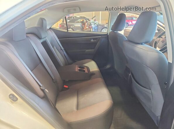 2T1BURHE5JC989583 2018 TOYOTA COROLLA White Rear seats view