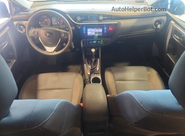 2T1BURHE5JC989583 2018 TOYOTA COROLLA White Dashboard view
