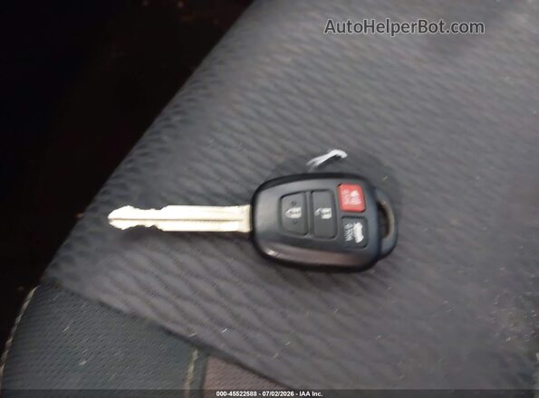 2T1BURHE5KC147764 2019 TOYOTA COROLLA Белый Вид панели приборов