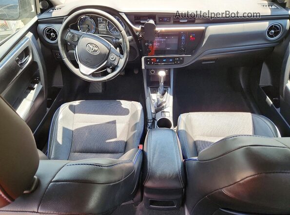 2T1BURHE5KC157744 2019 TOYOTA COROLLA Синий Вид панели приборов