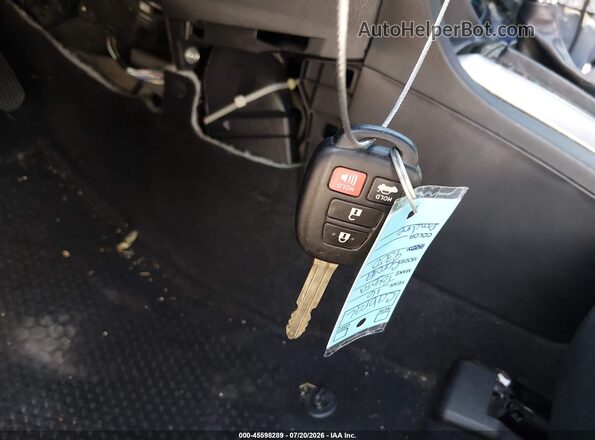 2T1BURHE6GC570411 2016 TOYOTA COROLLA Синий Вид панели приборов