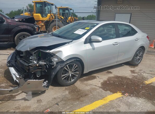 2T1BURHE6HC804239 2017 TOYOTA COROLLA Silver Przód lewy