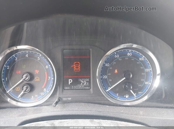 2T1BURHE6HC804239 2017 TOYOTA COROLLA Silver Widok tylnych siedzeń