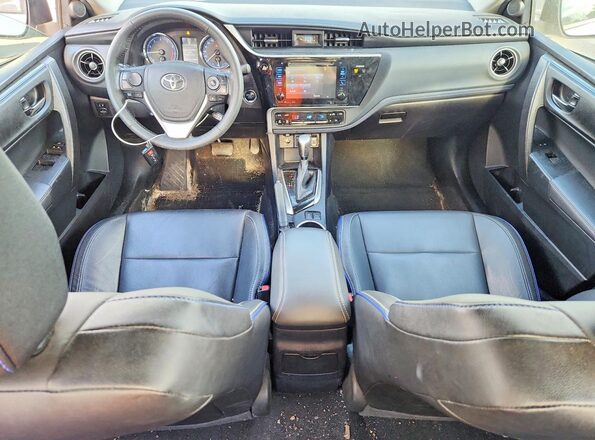 2T1BURHE6HC936465 2017 TOYOTA COROLLA Белый Вид панели приборов