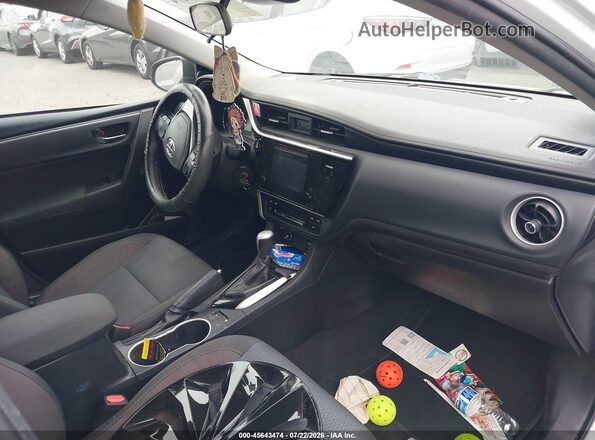 2T1BURHE6HC943433 2017 TOYOTA COROLLA White Widok wnętrza z przodu