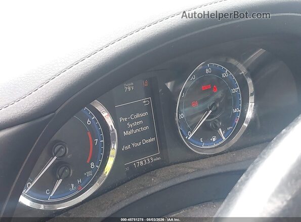 2T1BURHE6JC002554 2018 TOYOTA COROLLA Red Հետևի նստատեղերի տեսք