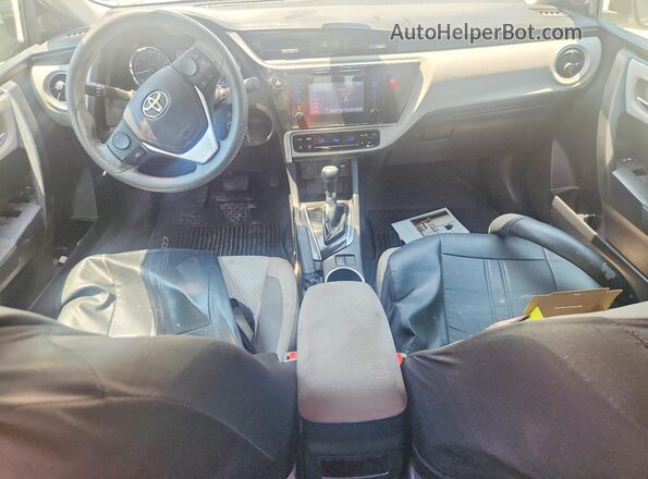 2T1BURHE6JC013070 2018 TOYOTA COROLLA White Dashboard view
