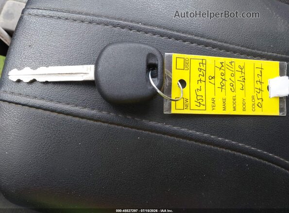 2T1BURHE6JC054721 2018 TOYOTA COROLLA White Widok deski rozdzielczej