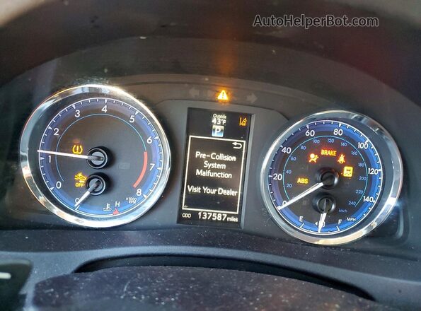 2T1BURHE6JC071471 2018 TOYOTA COROLLA Teal Instrument cluster view