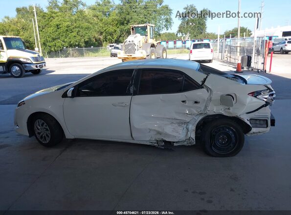 2T1BURHE6JC081983 2018 TOYOTA COROLLA White 