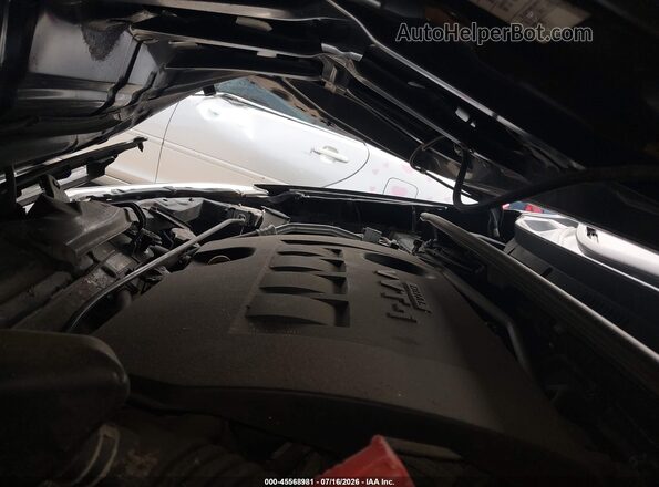 2T1BURHE6JC083068 2018 TOYOTA COROLLA Черный Вид сзади