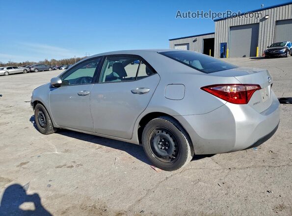2T1BURHE6JC096399 2018 TOYOTA COROLLA Серебряный Задняя левая четверть