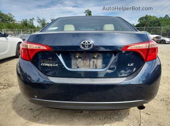 2T1BURHE6JC105635 2018 TOYOTA COROLLA Blue Вид ззаду