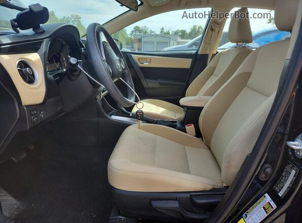 2T1BURHE6JC105635 2018 TOYOTA COROLLA Blue Вид салону спереду